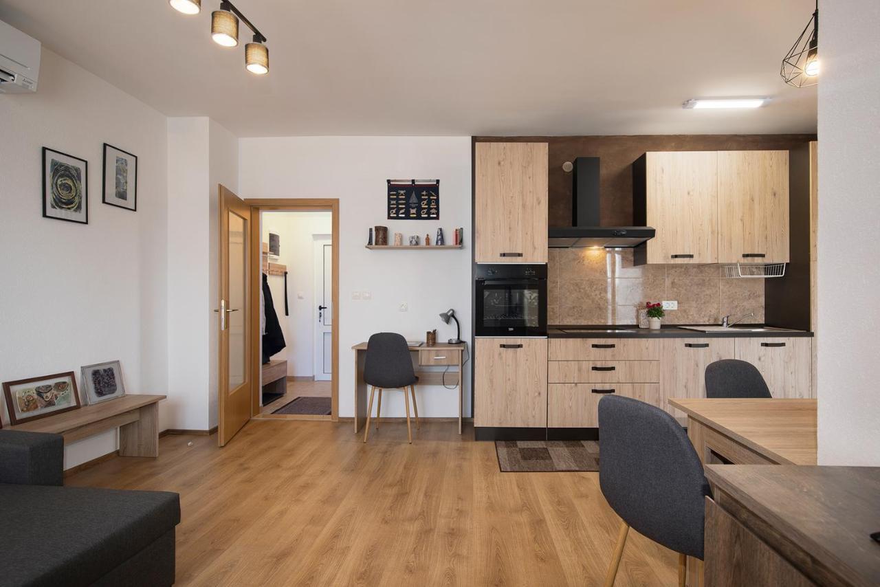 Apartment Little Gallery **** Rovinj Eksteriør billede